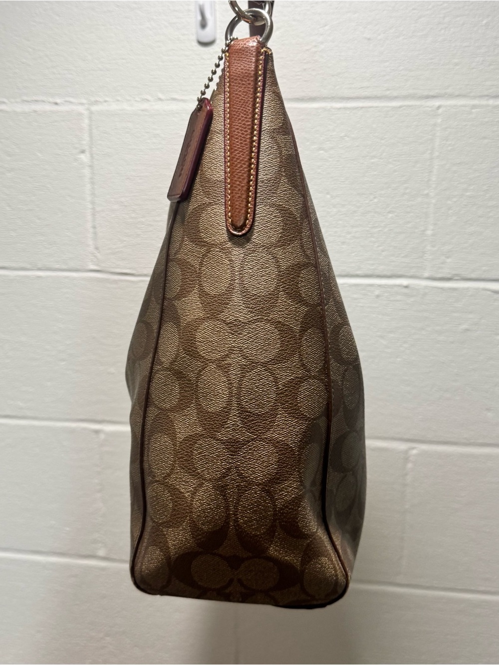 Coach Signature C Embossed Leather Hobo Shoulder Bag - Picture 5 of 9